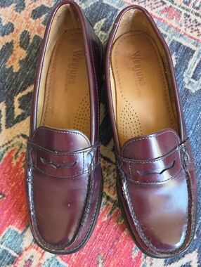 Weeguns Men's Burgundy Leather Penny Loafers - Classic Slip-On